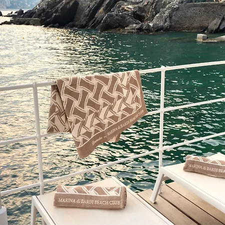 酒店 Grand Bristol Resort, By R Collection 5*