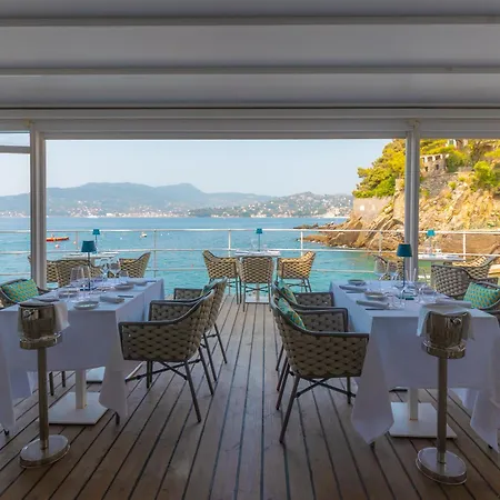 Grand Bristol Resort, By R Collection 5* ラッパロ
