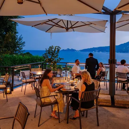 Отель Grand Bristol Resort, By R Collection