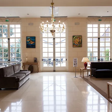 Grand Bristol Resort, By R Collection 라팔로