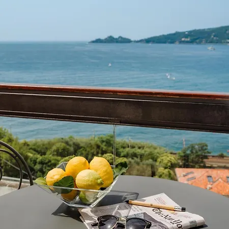 Grand Bristol Resort, By R Collection Ραπάλο