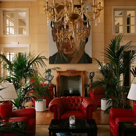 Grand Bristol Resort, By R Collection 호텔