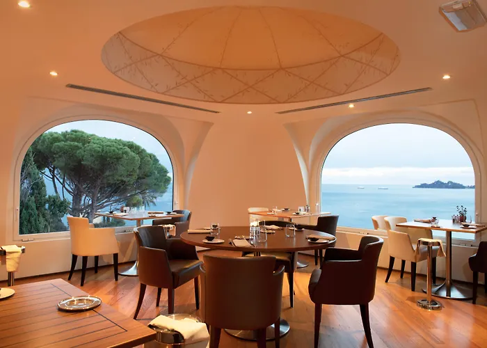 Grand Bristol Resort, By R Collection Hotel 5*