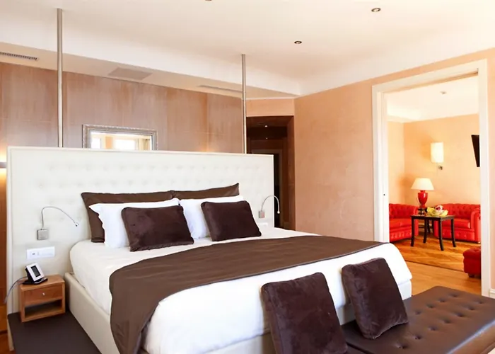 Grand Bristol Resort, By R Collection Hotel